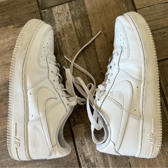 Nike Air Force 1 LE sneakers - Picture 9 of 10